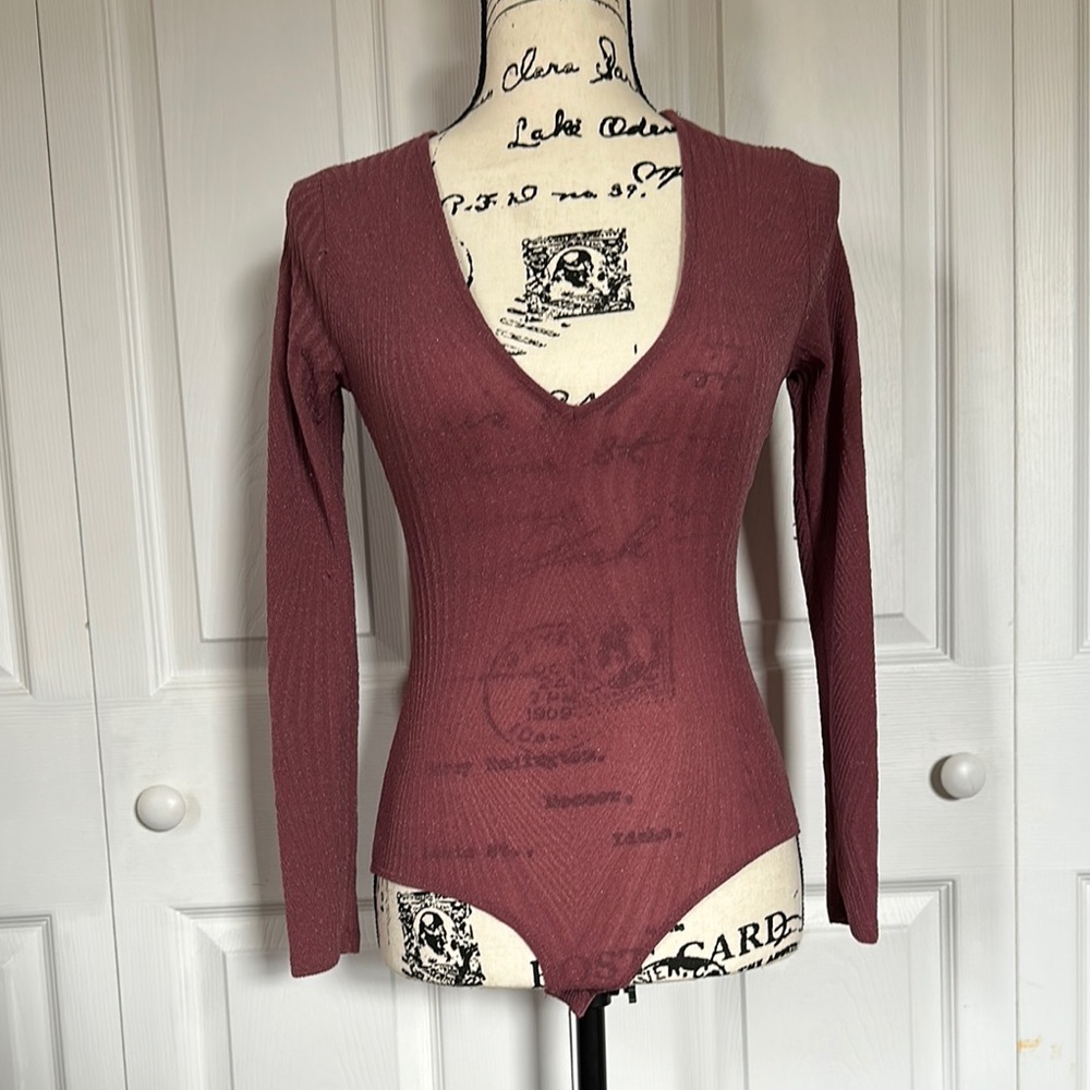 V-Neck Long Sleeve Bodysuit - Maroon